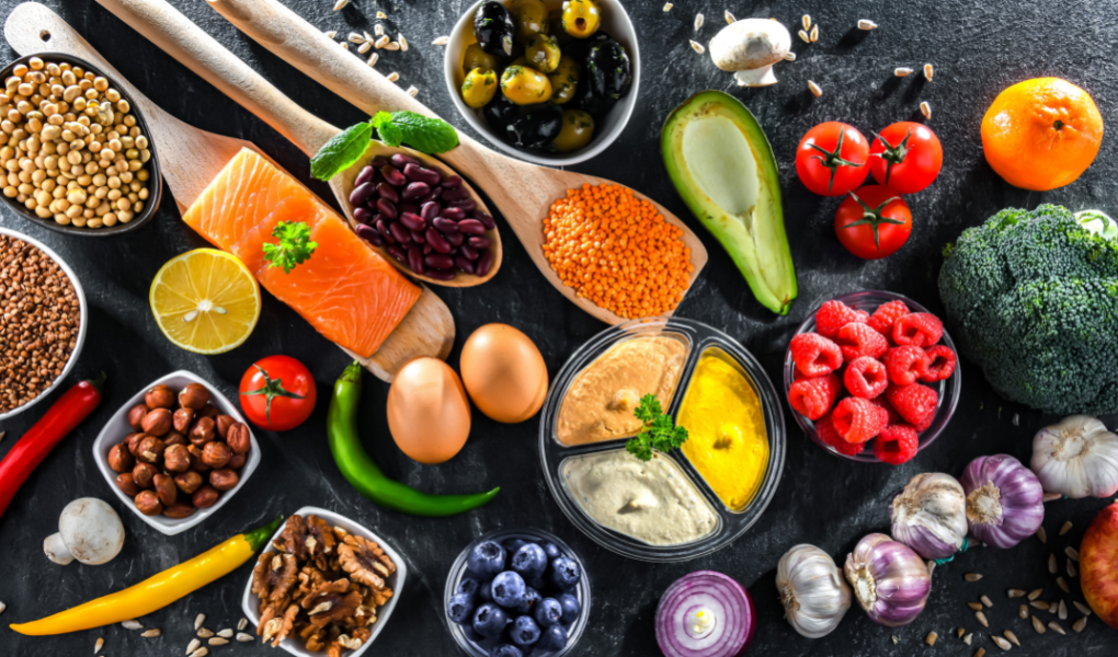 La Vitamine B12 peut se trouver ailleurs que dans la viande, le poisson et les oeufs.
